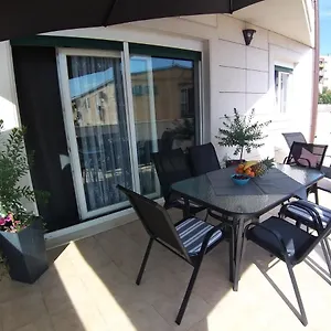 3 Bedroom With Terrace And Free Parking Split